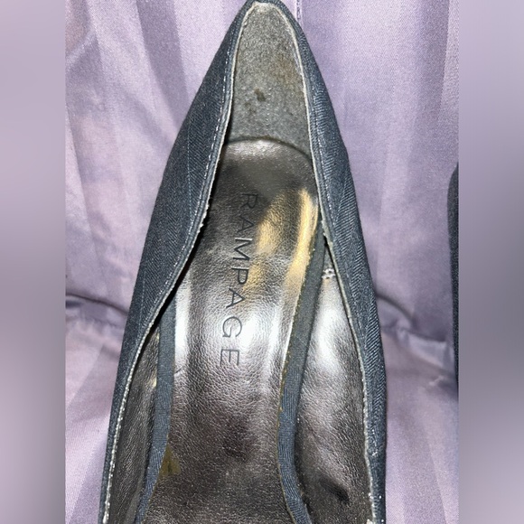 Rampage Pin Striped Stilettos - 9.5 - Picture 6 of 7